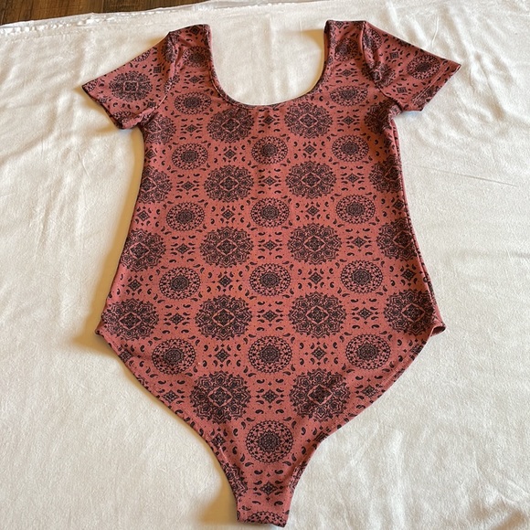 Muted Pink. Forever 21. Size Medium. - Picture 3 of 4